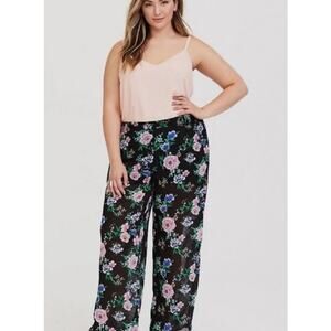 Torrid Size 0 (US 12/Large) Black Floral Pants Sheer Chiffon w/ Shorts Liner